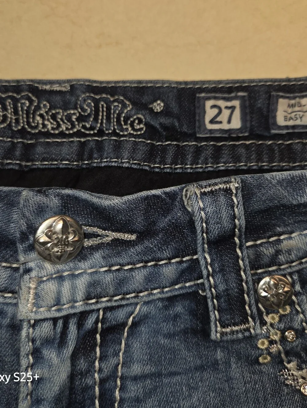 Miss Me Easy Boot Mid Rise Bootcut Jeans Light Wash Embellished Size 27 JE8700ES